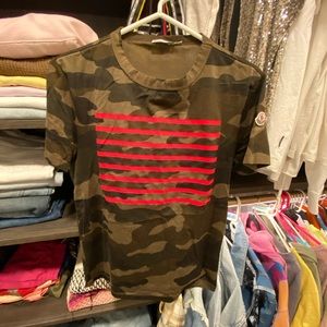 Moncler tshirt